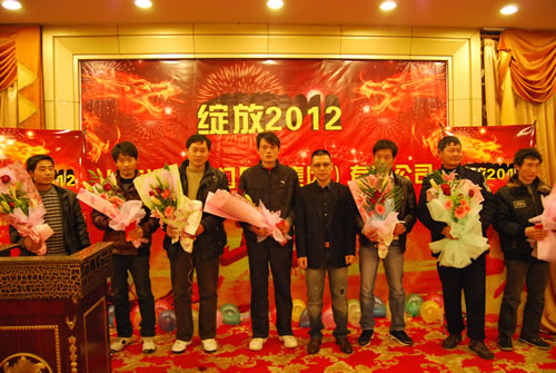 �����L(zh��ng)�����c��˾2011��������T�����x�˺�Ӱ