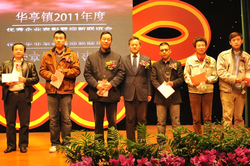 �����y�T���F(tu��n)�����L���ͽ����Aͤ�(zh��n)�hί����ӛ���(zh��n)�L�fƽ�����C��(ji��ng)