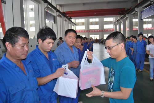 �����hί��ӛ�������L����ο���������a(ch��n)һ���T��