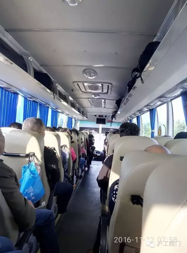 �Ϻ������y�T(m��n)�S(ch��ng)2016���＾ͽ�����л��(d��ng) �D1