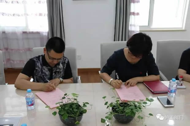 �Ϻ������y�T�S�h֧����ӛ�c�Aͤ�(zh��n)�׃��@�h֧����ӛ��ӆ�h���Y(ji��)�������f(xi��)�h��