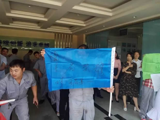 �Ϻ������y�T�S���ľ������P(y��ng)�ഺ���|(zh��)��չ��ӣ��D2��