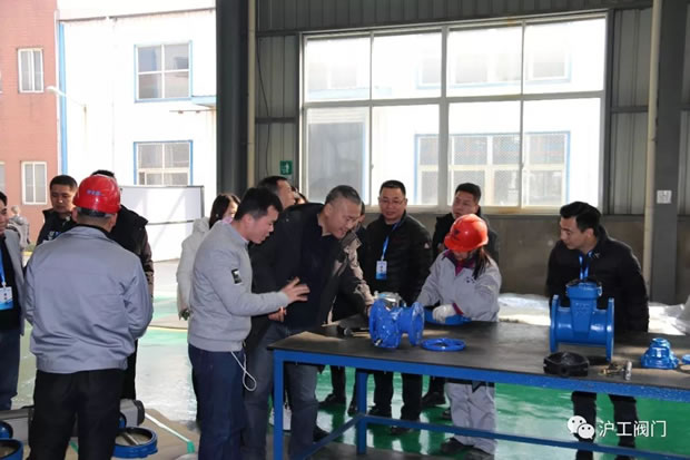 �Ϻ������y�T�S2019���һ��ȫ����(j��ng)�N����Ӗ(x��n)�����D8��